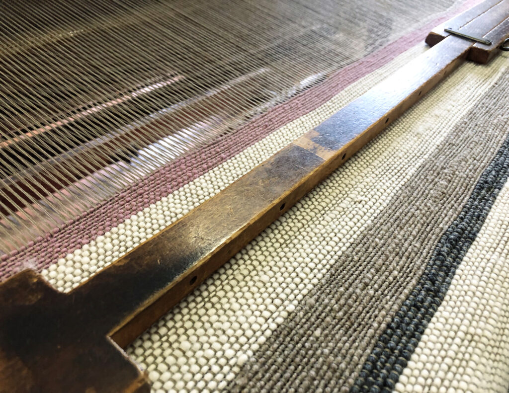 Akustikvorhang, handgewebt, Wollstoff, Stadtmuseum Sonthofen